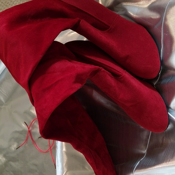 ❤️NWOT - Red Hot Ruby 🔥🔥 knee high boots - Picture 3 of 9